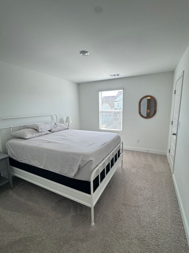 Building Photo - Fully Furnished 4BR Home with Loft, Patio & 2-Car Garage – Lawn Care Included