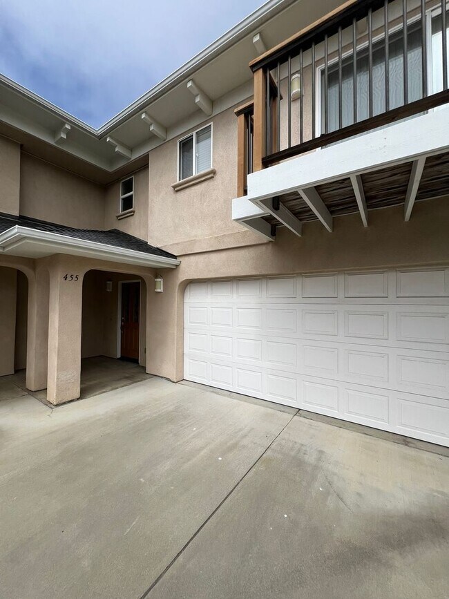 Building Photo - LSGRA445