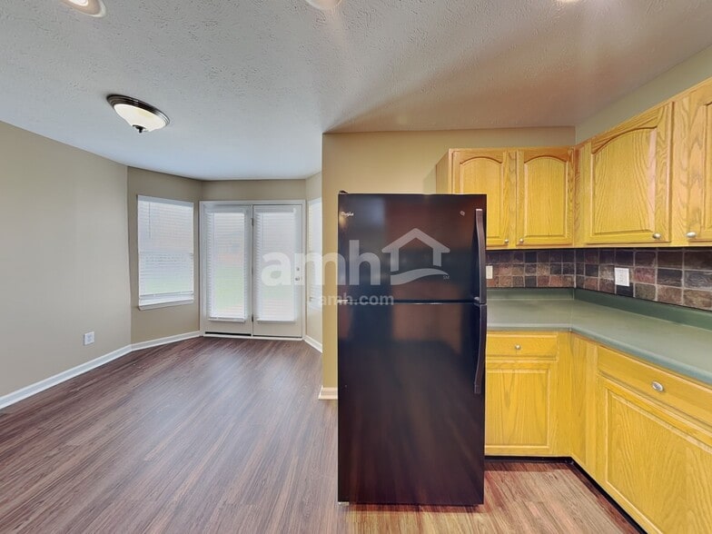 Building Photo - 829 Stonehenge Way