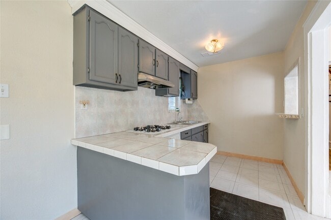 Building Photo - 1619 Ursuline St