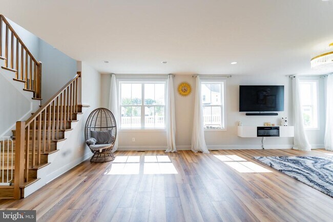 Building Photo - 41914 Spring Air Dr