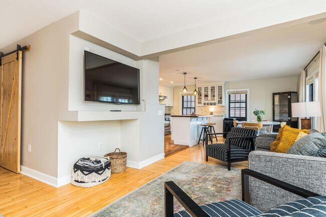 Building Photo - 279 Marcy St