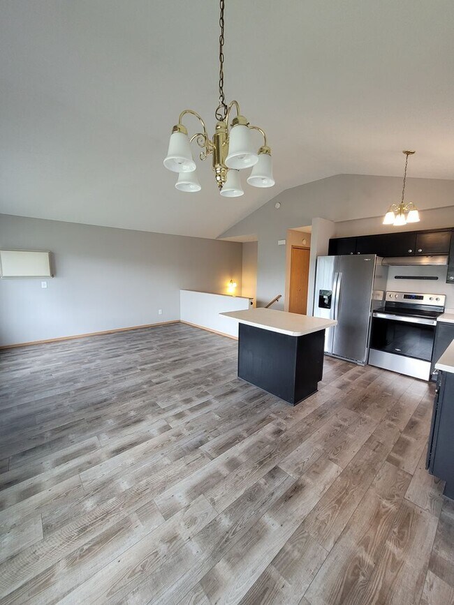 Building Photo - Quiet Neighborhood | Single Family Home | ...