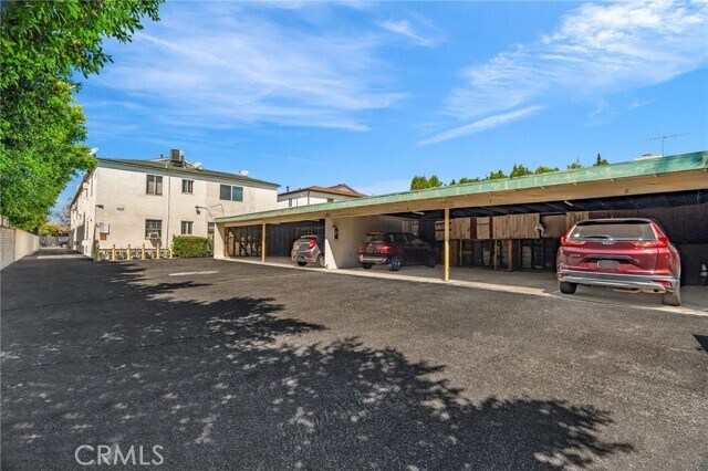 Building Photo - 5828 Whitsett Ave