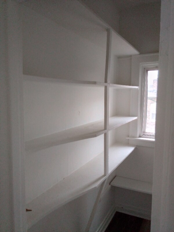 Building Photo - 4012 Deodar St