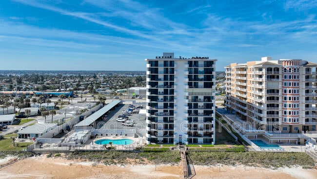 Building Photo - 1415 Ocean Shore Blvd