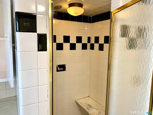 Building Photo - 52 Goffe Terrace