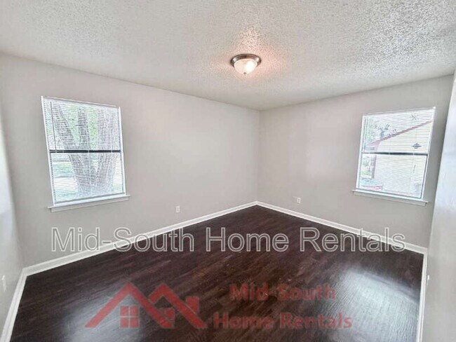 Building Photo - 3754 Rainford Dr