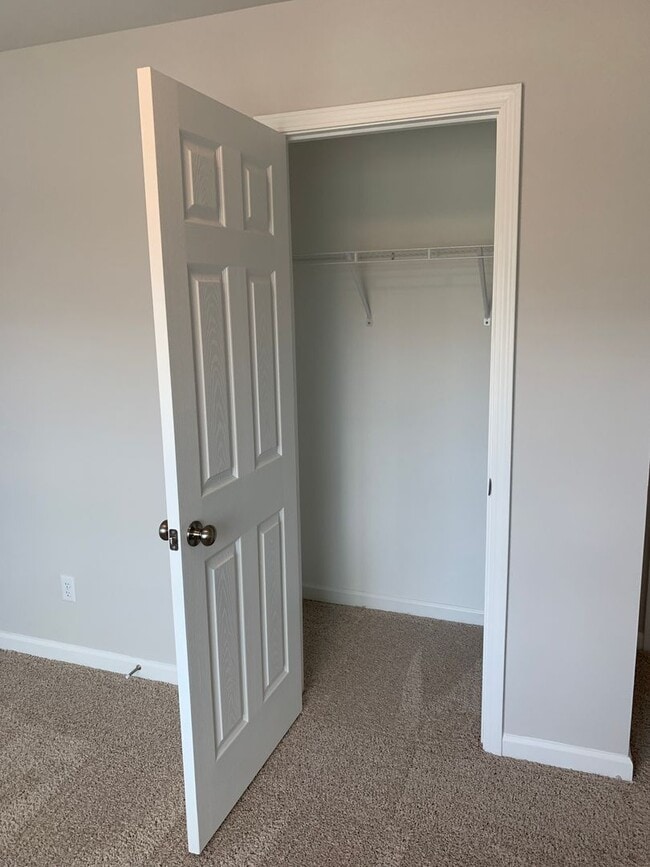 Building Photo - GET IT NOW!   New Three Bedroom | Two Bath Home in Cherokee Bend