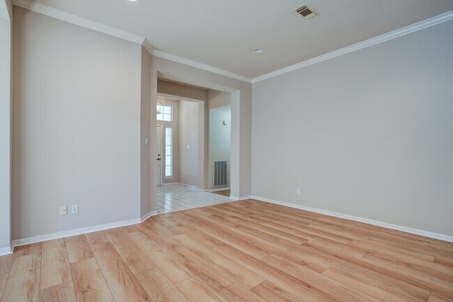 Building Photo - 9137 Fainwood Ln