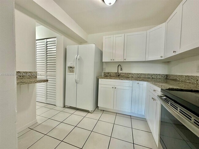 Building Photo - 8311 SW 142nd Ave