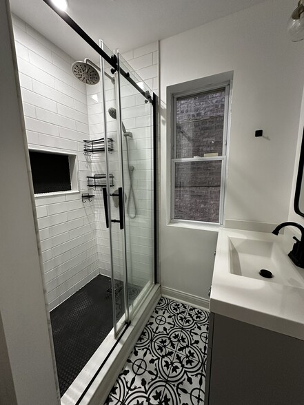 Bathroom 2 - 2451 N Monticello Ave