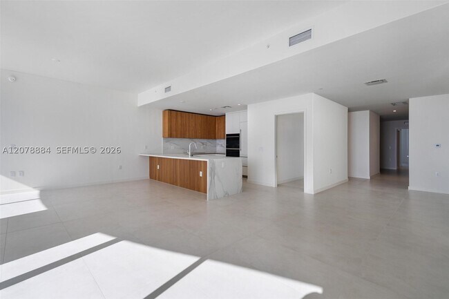 Building Photo - 1400 Biscayne Blvd