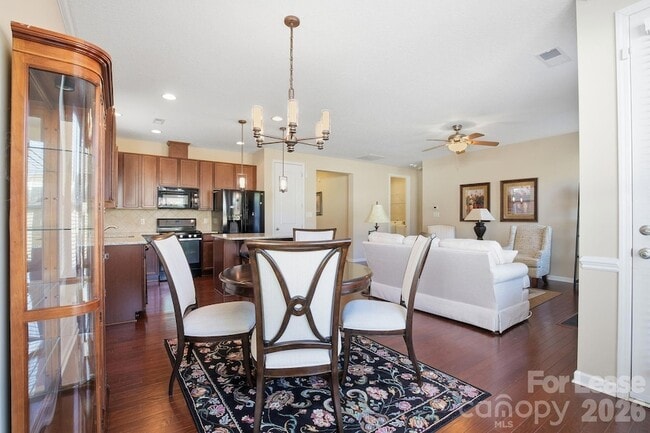 Building Photo - 4318 Connestee Ct