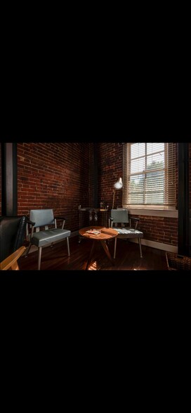 Building Photo - 430 S Campbell Ave