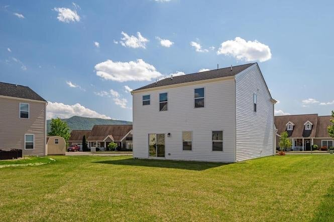 Building Photo - 97 Signal Knob Cottage Dr