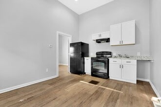 Building Photo - 1518 Howard St