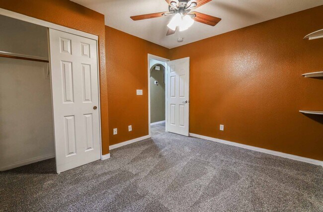 Building Photo - 7941 Alta Lima Valley Ct