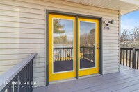 Building Photo - Charming 2-Bedroom Duplex in East Asheville