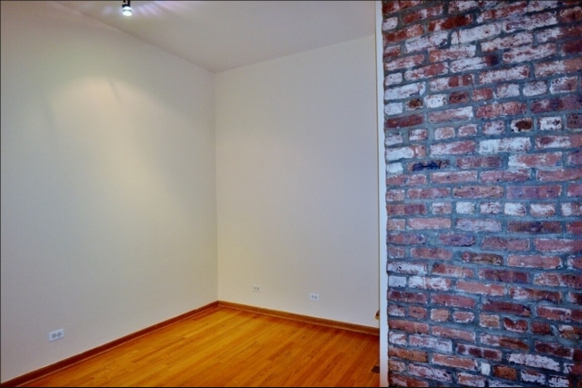 Building Photo - 6412 S Woodlawn Ave