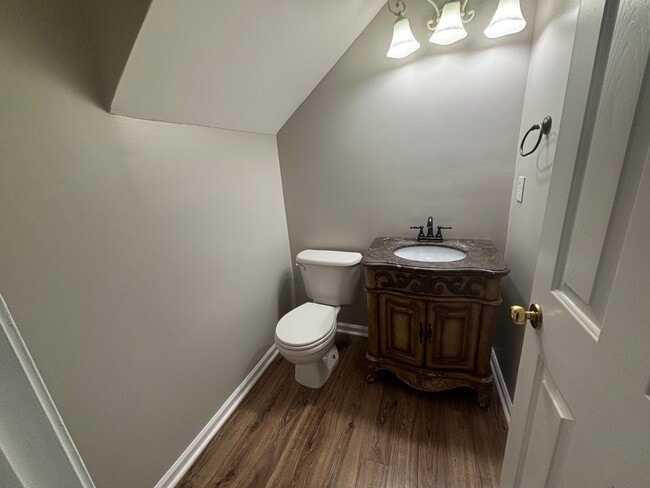 Building Photo - 6 Brookhaven Way