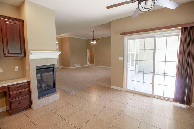 Building Photo - 5305 Chamois Dr