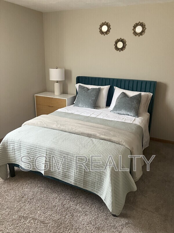 Building Photo - 1009 Belle Valley Dr