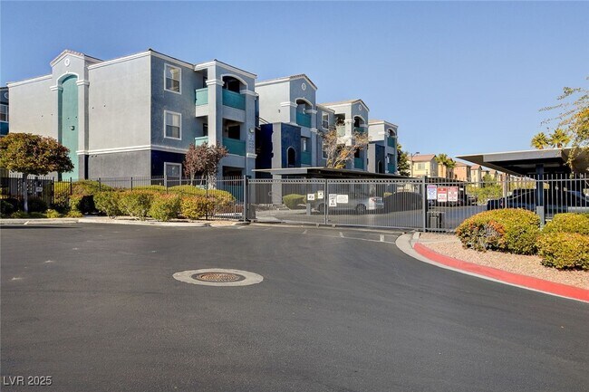 Building Photo - 6955 N Durango Dr