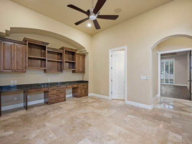 Building Photo - 202 Wellesley Loop