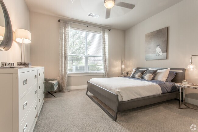 Building Photo - Countdown to Free Rent – 1 Month on Us!