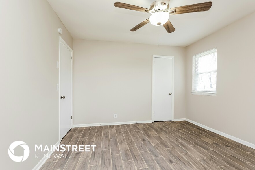 Building Photo - 226 Grandview Dr