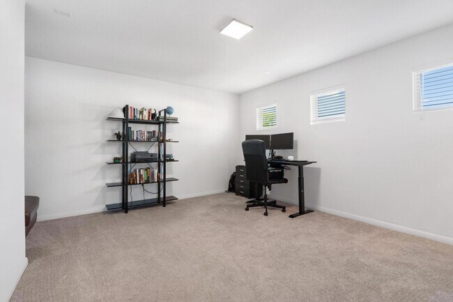 Building Photo - 232 Manassas Dr