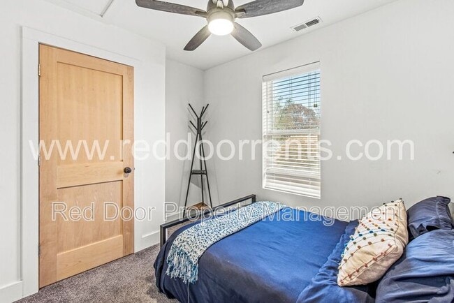 Building Photo - 1619 N Tacoma Ave