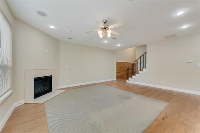 Building Photo - 2629 Chambers Dr