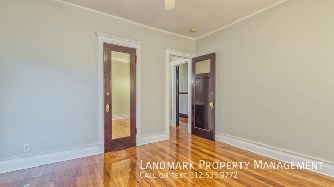 Building Photo - 5227 S Dorchester Ave