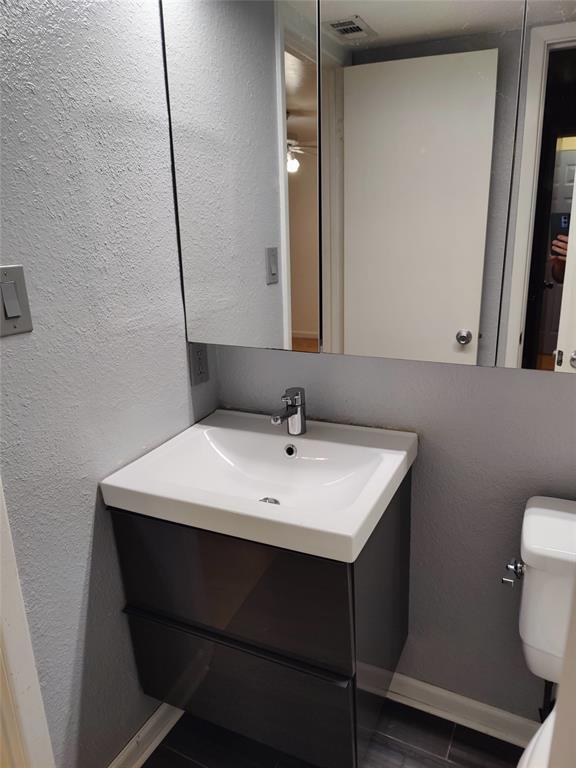 Building Photo - 2500 Burleson Rd