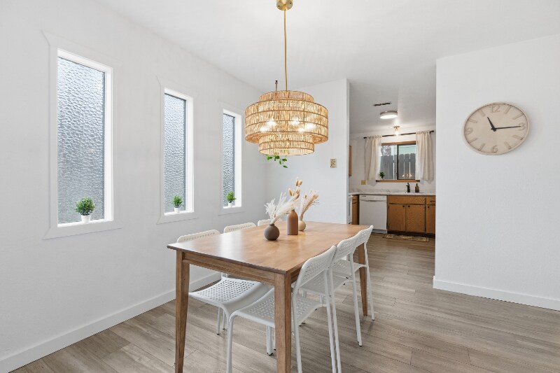 Building Photo - 1008 S Harrison St