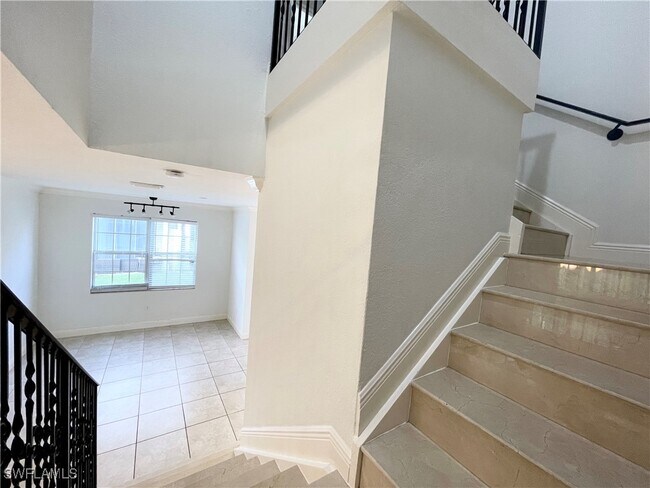 Building Photo - 7051 Ambrosia Ln