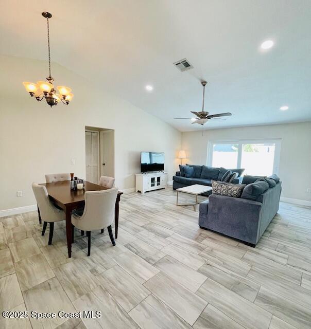 Building Photo - 878 Yorktowne Dr