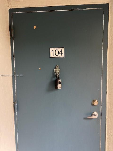 Building Photo - 8365 SW 152nd Ave