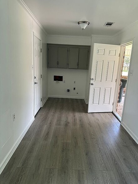 Building Photo - 127 Kaffie Dr