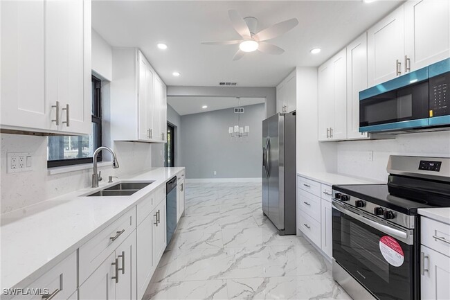 Building Photo - 242 Ground Dove Cir SE