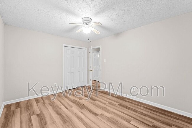 Building Photo - 48 Bluff Pointe Way