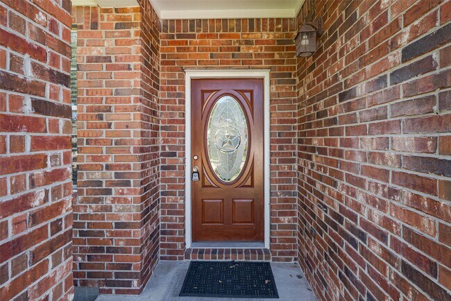 Building Photo - 5906 Yaupon Ridge Dr