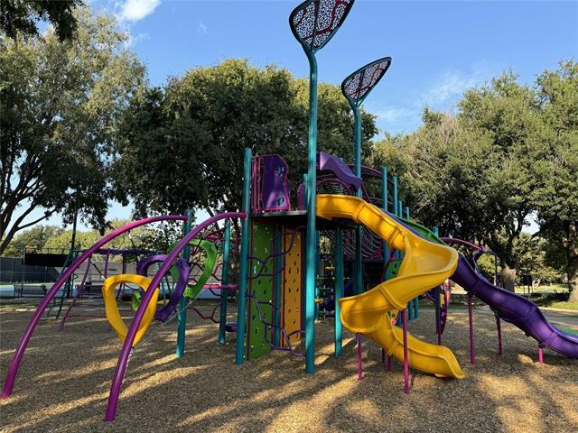 Building Photo - 8817 Shepard Dr