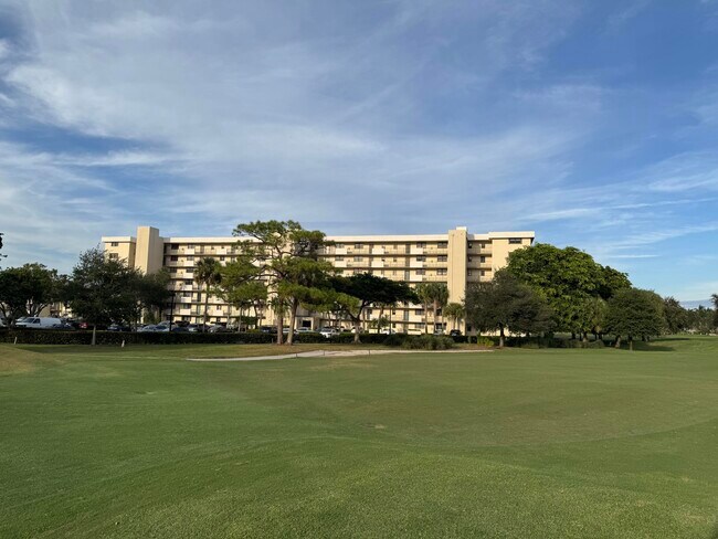 Building Photo - 2430 Deer Creek Country Club Blvd