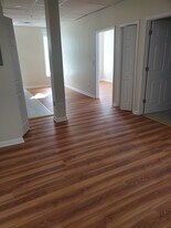 Building Photo - 610 N Milwaukee Ave