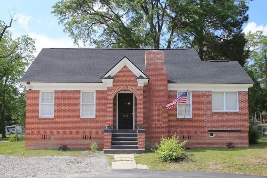 Building Photo - 1504 Lorick Ave