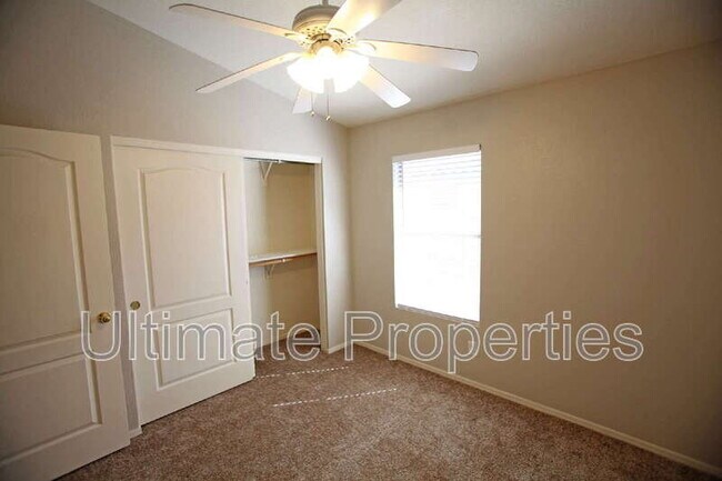 Building Photo - 15256 W Melissa Ln