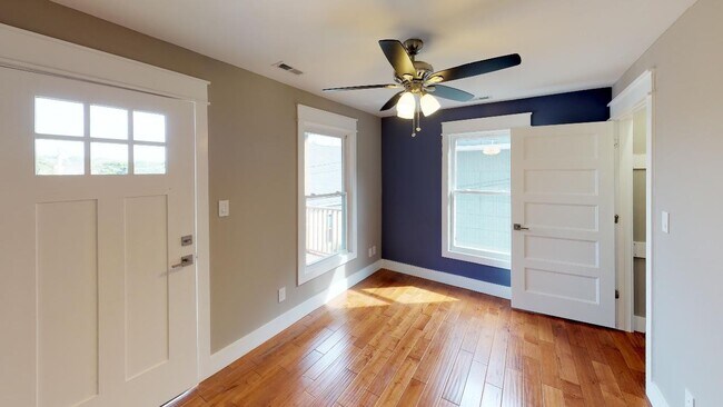 Building Photo - 1605 Forest Ave